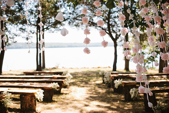 creative outdoor lake wedding